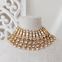 Madhvi Kundan Set